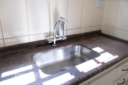 Casa para alugar com 120m², 3 quartos e 2 vagas Casa para alugar com 120m², 3 quartos e 2 vagasCOZINHA