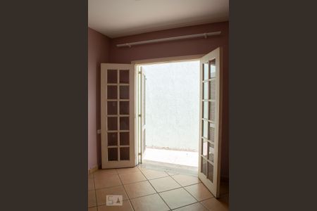 QUARTO 2 de casa para alugar com 3 quartos, 120m² em Parque São Domingos, São Paulo