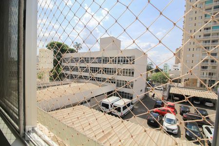 Sala - Vista de apartamento para alugar com 2 quartos, 68m² em Setor Bueno, Goiânia