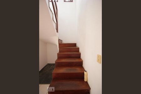 Escadas de casa à venda com 4 quartos, 250m² em Vila Sônia, São Paulo