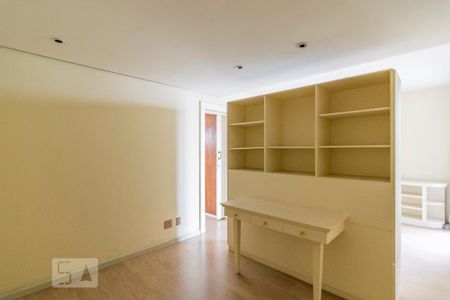 Apartamento à venda com 298m², 3 quartos e 3 vagas Apartamento à venda com 298m², 3 quartos e 3 vagasQuarto 1 Suite