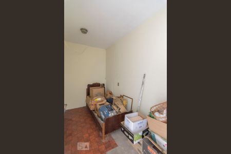 Apartamento à venda com 298m², 3 quartos e 3 vagas Apartamento à venda com 298m², 3 quartos e 3 vagasQuarto de Serviço