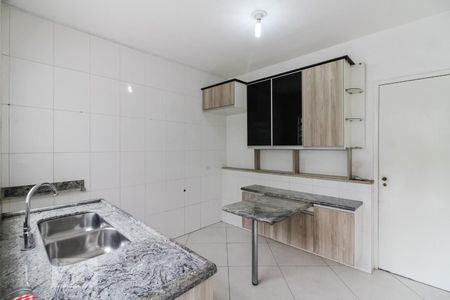 Casa à venda com 165m², 3 quartos e 2 vagas Casa à venda com 165m², 3 quartos e 2 vagasCozinha