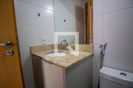 Apartamento à venda com 75m², 2 quartos e 1 vagaBanheiro da Suíte