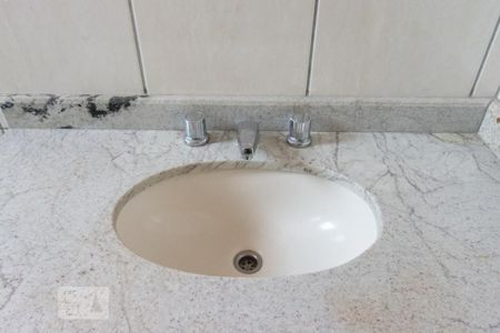 Apartamento para alugar com 100m², 3 quartos e 2 vagas Apartamento para alugar com 100m², 3 quartos e 2 vagasSuíte - banheiro