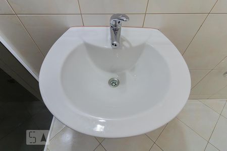 Casa à venda com 200m², 3 quartos e 3 vagasDetalhe banheiro