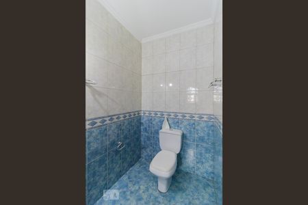 Casa à venda com 200m², 3 quartos e 3 vagasBanheiro da Suíte 02