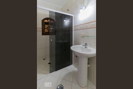 Casa à venda com 200m², 3 quartos e 3 vagasBanheiro da Suíte 03