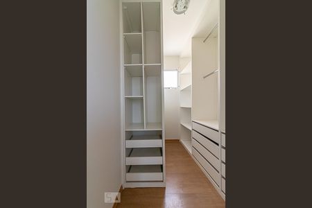 Apartamento à venda com 194m², 3 quartos e 2 vagasCloset do Quarto 3 - Suíte