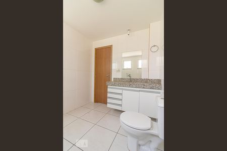 Apartamento à venda com 194m², 3 quartos e 2 vagasBanheiro do Quarto 2 - Suíte