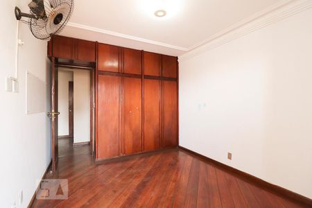 Apartamento para alugar com 146m², 3 quartos e 2 vagasQuarto 2