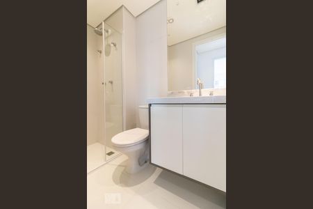 Apartamento para alugar com 67m², 2 quartos e 2 vagasBanheiro do Corredor