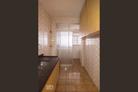 Cozinha de apartamento à venda com 2 quartos, 53m² em Santa Teresinha, São Paulo
