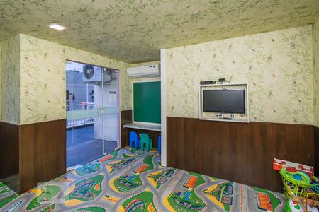 Apartamento para alugar com 50m², 2 quartos e sem vaga Apartamento para alugar com 50m², 2 quartos e sem vagaÁrea comum - Brinquedoteca