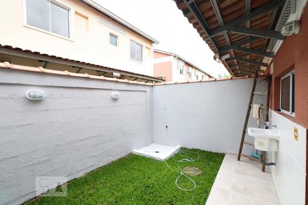 Casa de condomínio à venda com 85m², 3 quartos e 1 vagaÁrea de Serviço