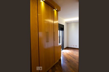 Apartamento à venda com 130m², 3 quartos e 3 vagas Apartamento à venda com 130m², 3 quartos e 3 vagasQUARTO 1 SUITE