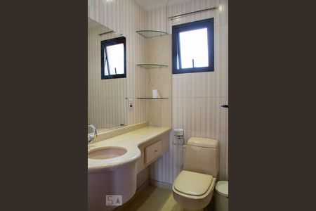 Apartamento à venda com 130m², 3 quartos e 3 vagas Apartamento à venda com 130m², 3 quartos e 3 vagasLAVABO