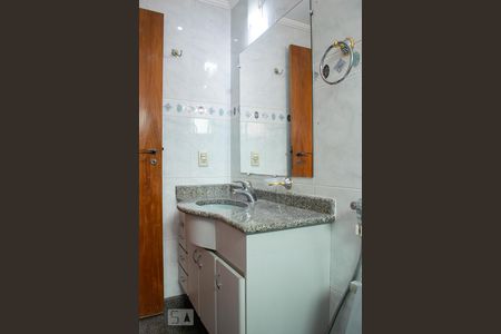 Apartamento à venda com 130m², 3 quartos e 3 vagas Apartamento à venda com 130m², 3 quartos e 3 vagasBANHEIRO QUARTO 2