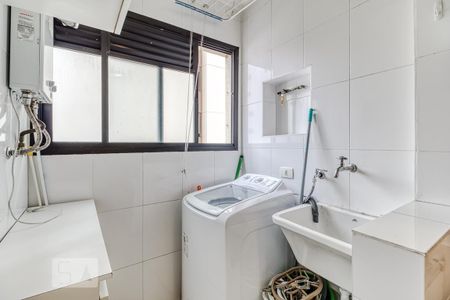Área de serviço de apartamento para alugar com 1 quarto, 50m² em Indianópolis, São Paulo