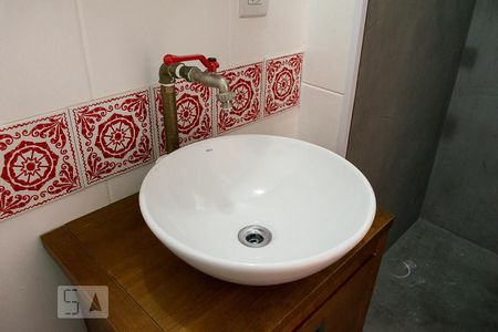 Apartamento à venda com 58m², 2 quartos e 2 vagasBANHEIRO