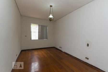 Casa à venda com 190m², 3 quartos e 4 vagasSuíte