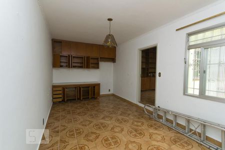 Casa à venda com 190m², 3 quartos e 4 vagasSalão de festas