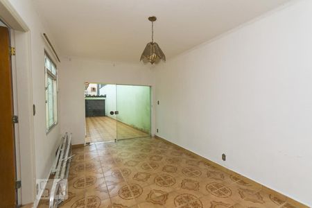 Casa à venda com 190m², 3 quartos e 4 vagasSalão de festas