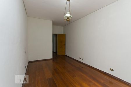 Casa à venda com 190m², 3 quartos e 4 vagasSuíte
