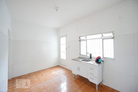Cozinha de casa para alugar com 1 quarto, 72m² em Jardim Record, São Paulo