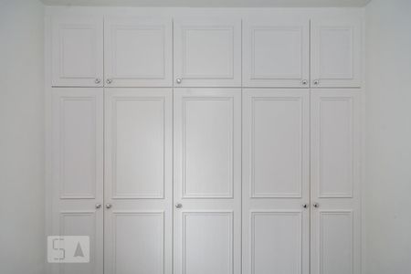 Apartamento à venda com 70m², 2 quartos e 1 vagaArmario quarto 1