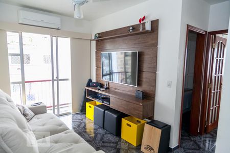 Apartamento à venda com 70m², 2 quartos e 1 vagaSala