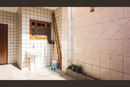 Casa para alugar com 140m², 3 quartos e sem vagaQuintal e área de serviço