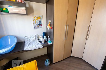 Quarto 2 de apartamento para alugar com 2 quartos, 46m² em Bom Retiro, São Paulo