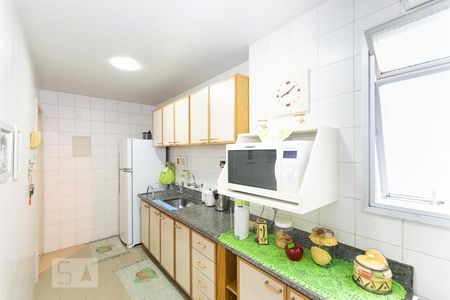 Apartamento à venda com 90m², 2 quartos e 1 vaga Apartamento à venda com 90m², 2 quartos e 1 vagaCozinha