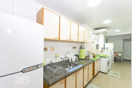Apartamento à venda com 90m², 2 quartos e 1 vaga Apartamento à venda com 90m², 2 quartos e 1 vagaCozinha