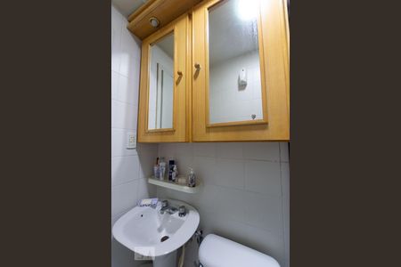 Banheiro de apartamento à venda com 2 quartos, 90m² em Grajaú, Rio de Janeiro