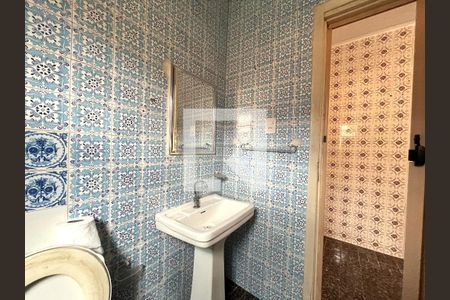 Casa à venda com 120m², 2 quartos e sem vagaBanheiro 