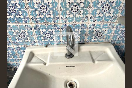 Casa à venda com 120m², 2 quartos e sem vagaBanheiro 