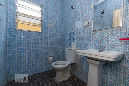 Banheiro de casa para alugar com 2 quartos, 120m² em Vila do Encontro, São Paulo