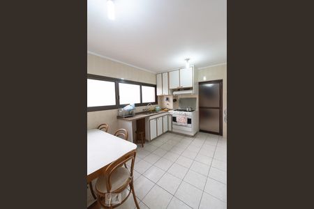 Apartamento à venda com 208m², 4 quartos e 3 vagasCozinha