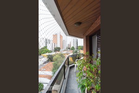 Apartamento à venda com 208m², 4 quartos e 3 vagasVaranda  Suíte Master