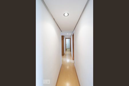 Apartamento à venda com 208m², 4 quartos e 3 vagasCorredor Íntimo 