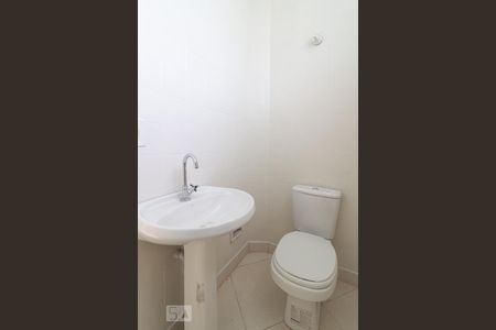 Casa à venda com 250m², 4 quartos e 4 vagasLavabo Salão de Festas