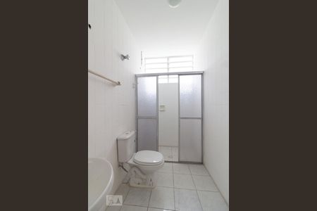 Casa à venda com 250m², 4 quartos e 4 vagasBanheiro