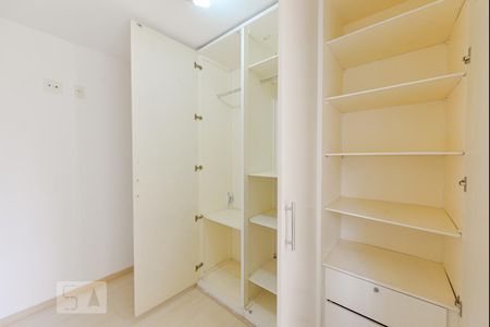 Quarto 2 de apartamento para alugar com 2 quartos, 65m² em Pinheiros, São Paulo
