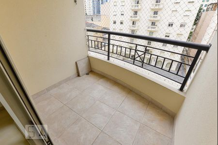 varanda de apartamento para alugar com 2 quartos, 65m² em Pinheiros, São Paulo