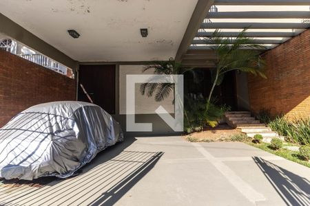 Casa à venda com 300m², 4 quartos e 3 vagasGaragem