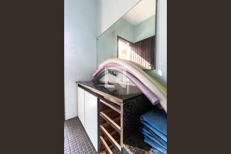 Casa à venda com 300m², 4 quartos e 3 vagasBanheiro de serviço 2