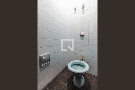 Casa à venda com 300m², 4 quartos e 3 vagasBanheiro de serviço 2