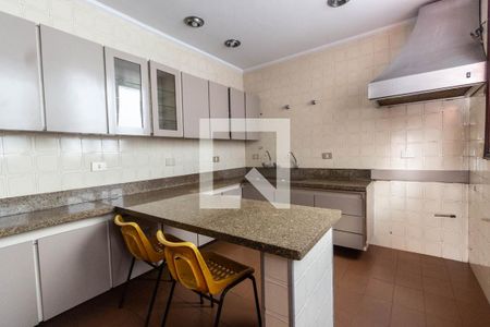 Casa à venda com 300m², 4 quartos e 3 vagasCozinha